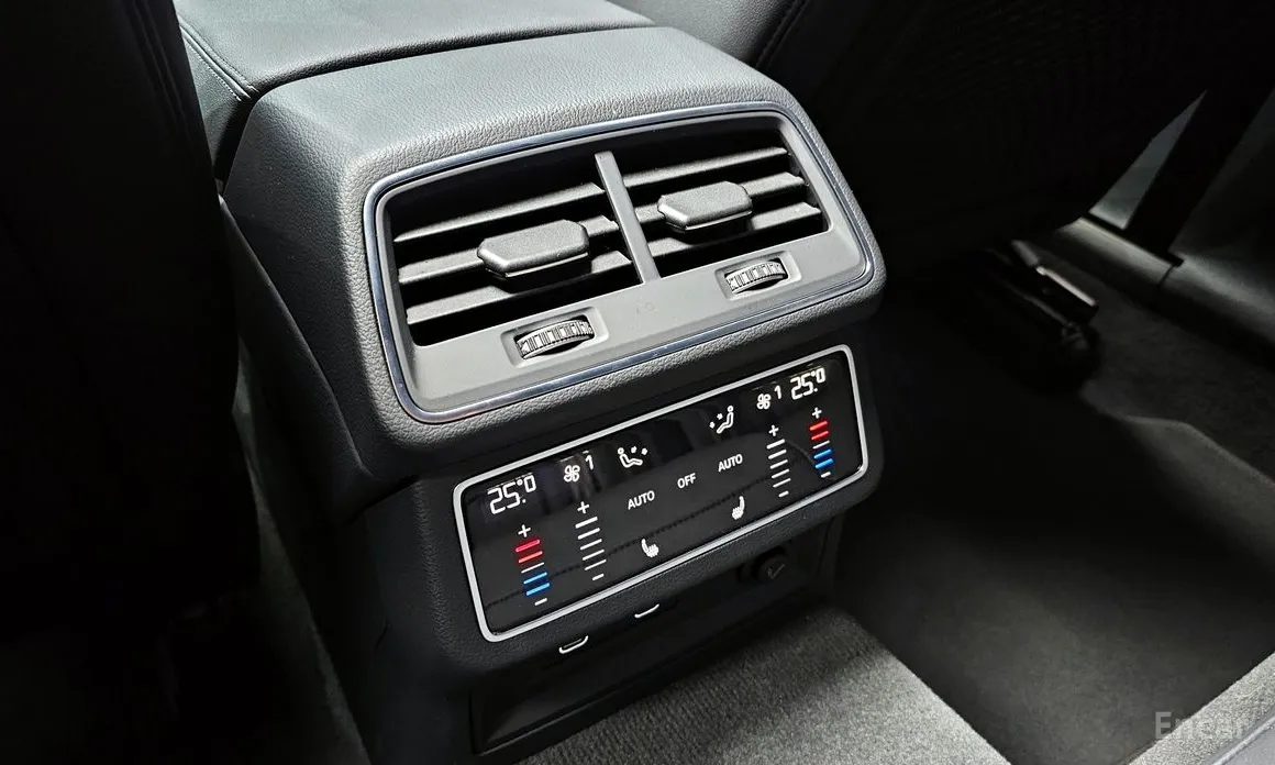 Фото 16 - Audi A6