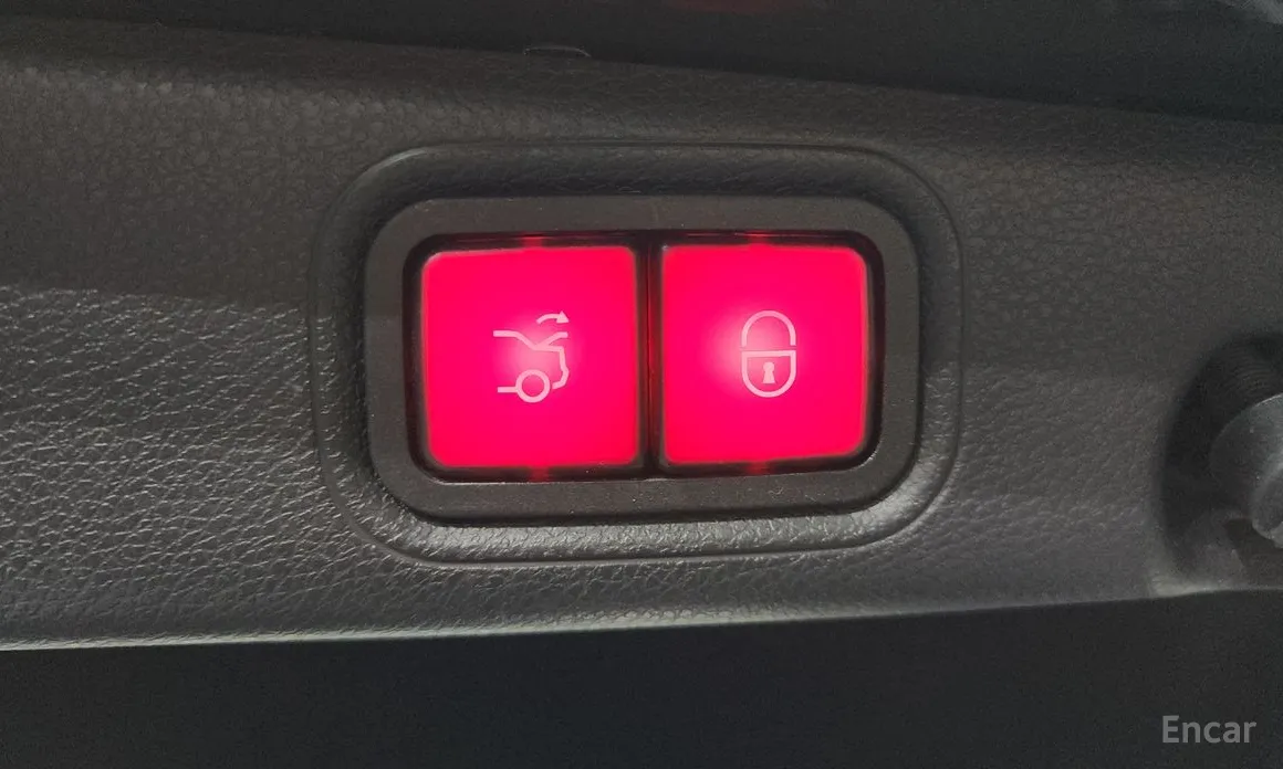 Фото 20 - Mercedes-Benz E-Class