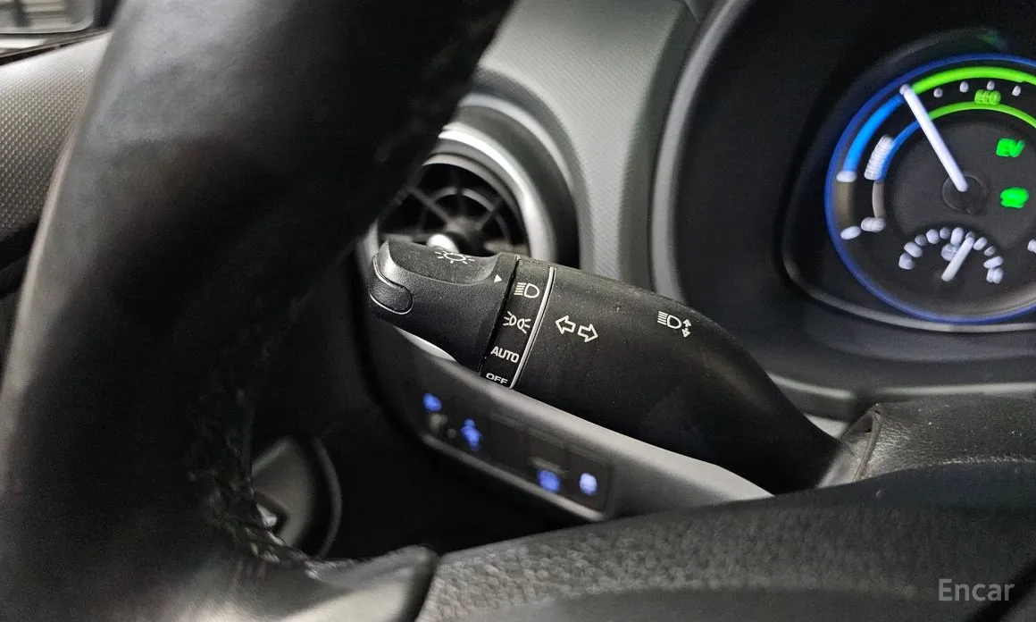 Фото 14 - Hyundai Kona