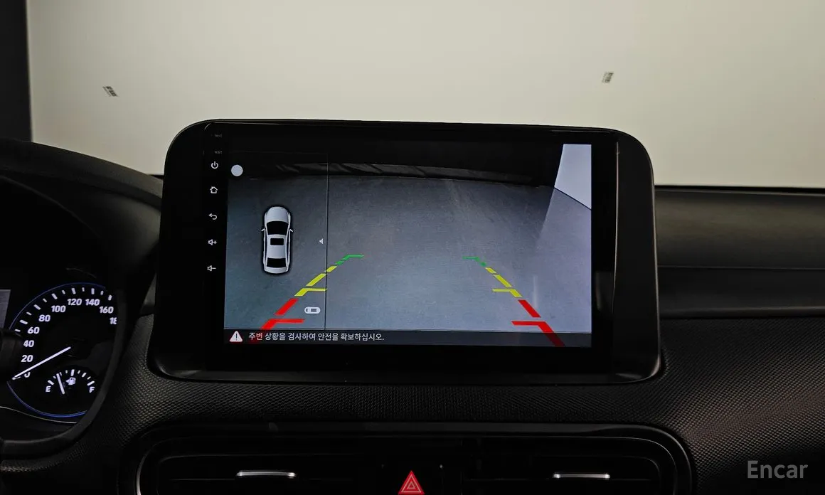 Фото 17 - Hyundai Kona