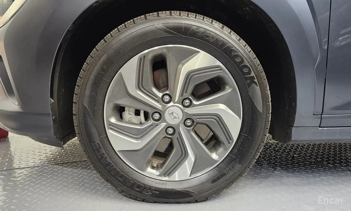 Фото 5 - Hyundai Kona