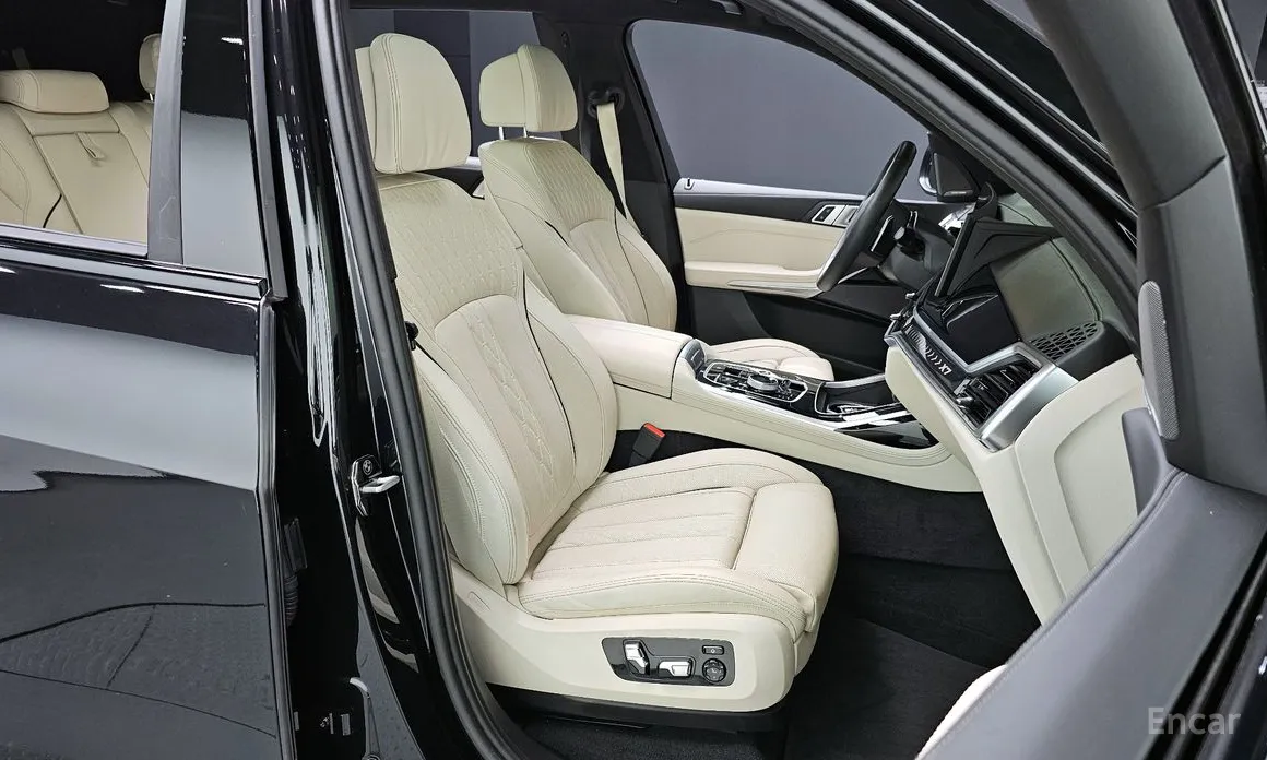 Фото 10 - BMW X7