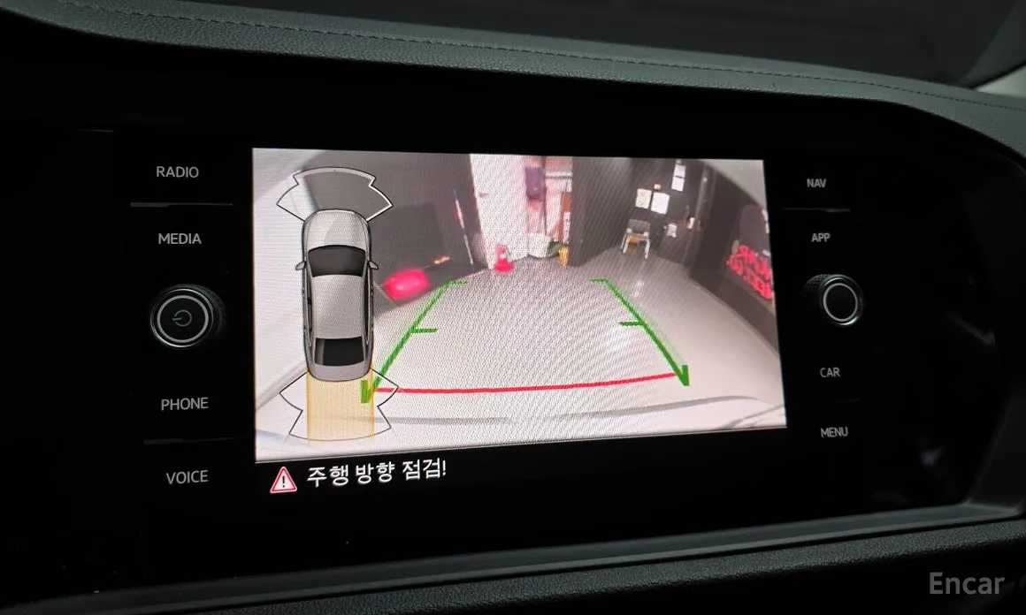 Фото 16 - Volkswagen Jetta