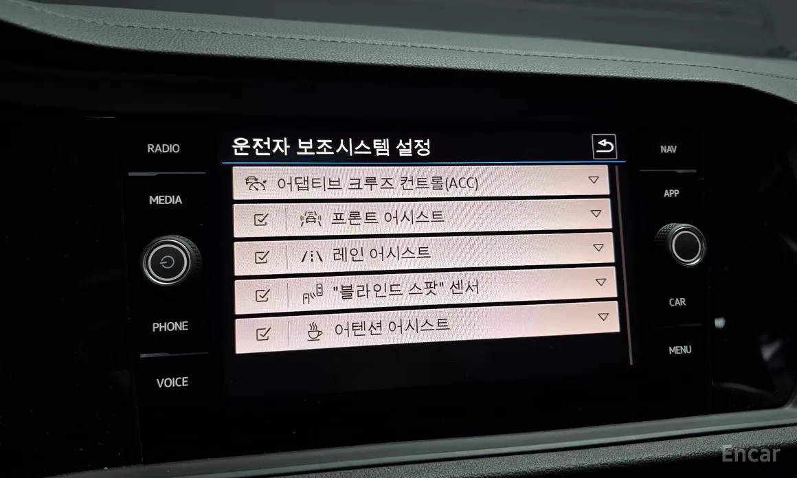 Фото 17 - Volkswagen Jetta