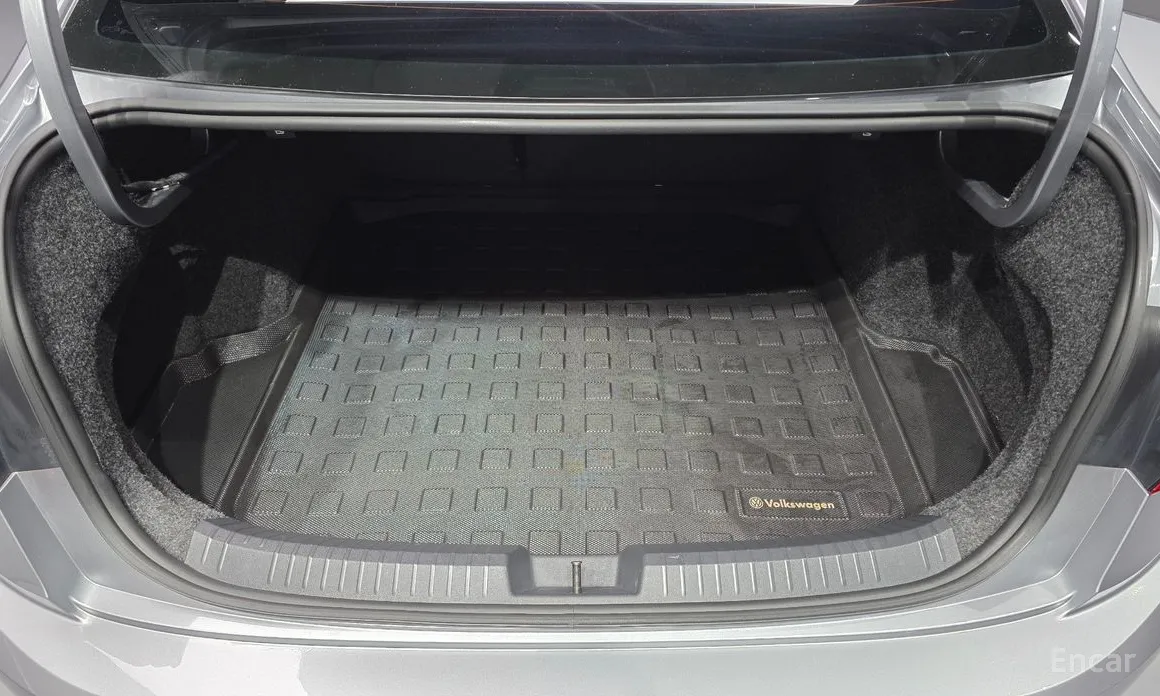 Фото 20 - Volkswagen Jetta