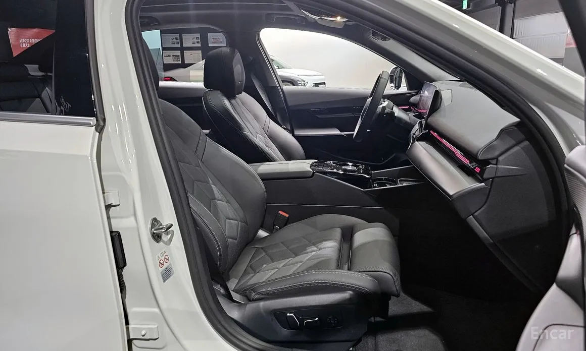 Фото 10 - BMW 5 Series