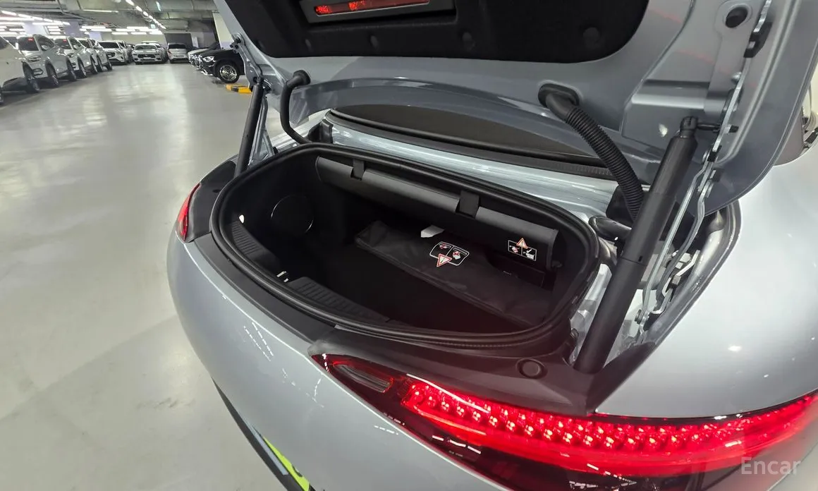 Фото 10 - Mercedes-Benz SL-Class