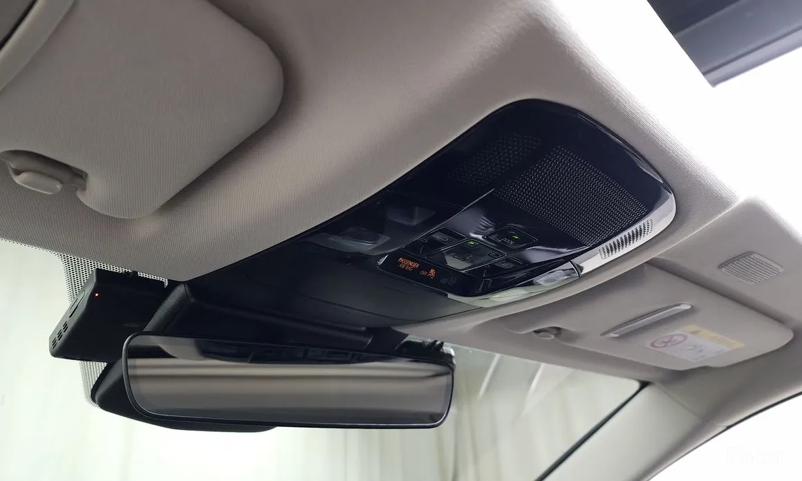 Фото 19 - Lexus NX