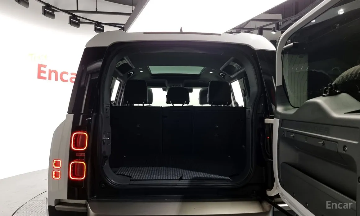 Фото 20 - Land Rover Defender