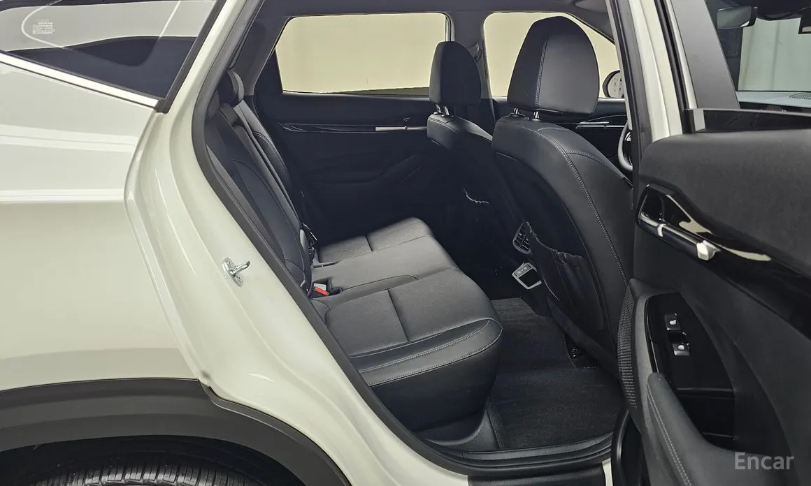 Фото 12 - Kia Seltos