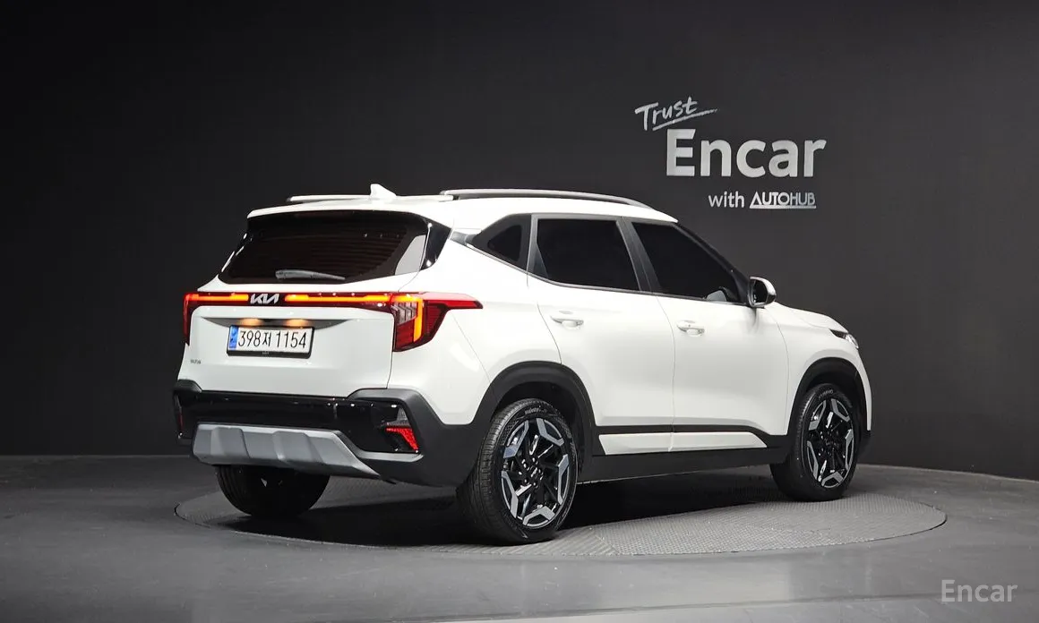 Фото 2 - Kia Seltos