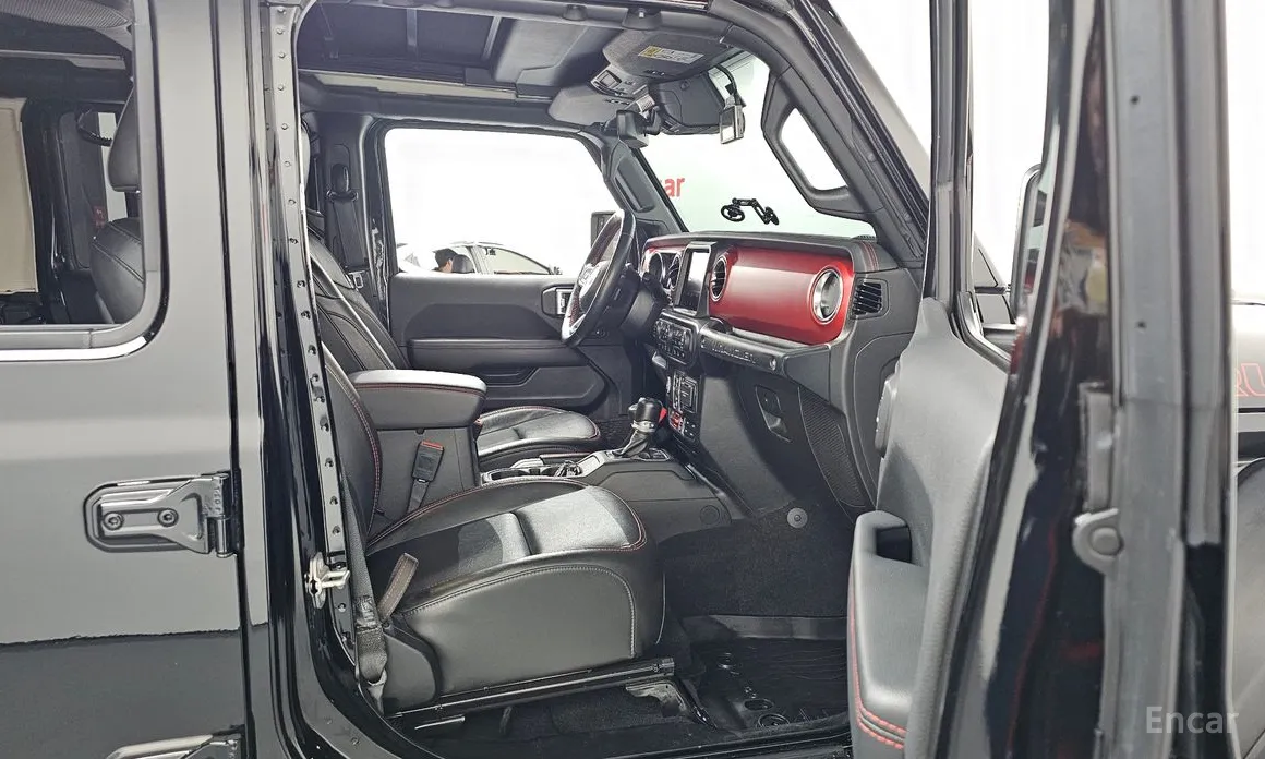 Фото 11 - Jeep Wrangler