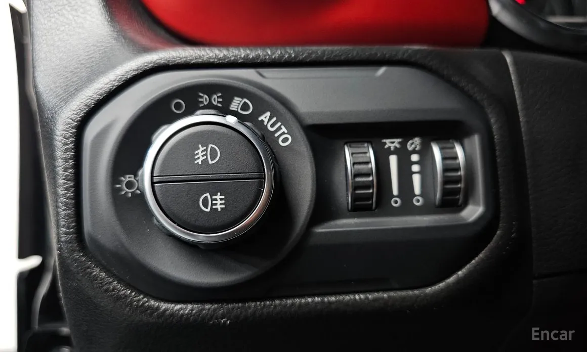 Фото 17 - Jeep Wrangler