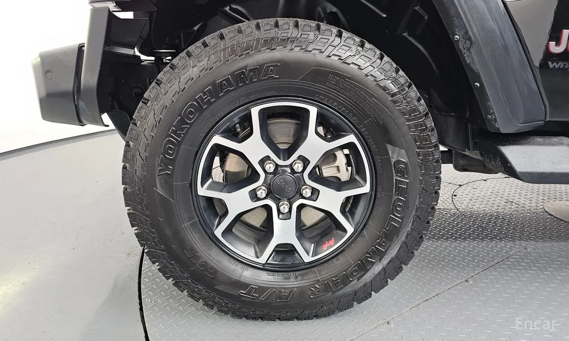 Фото 5 - Jeep Wrangler