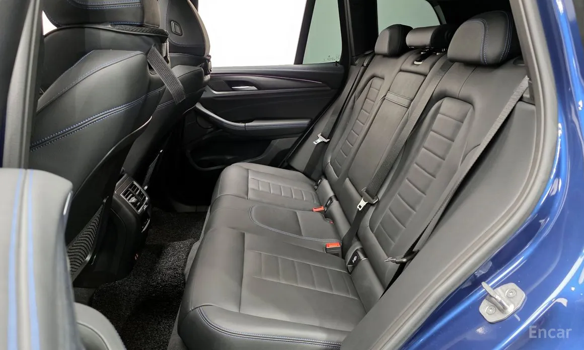 Фото 12 - BMW iX3