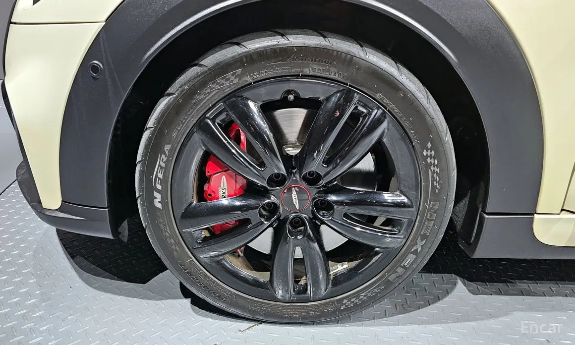 Фото 5 - Mini Cooper Convertible