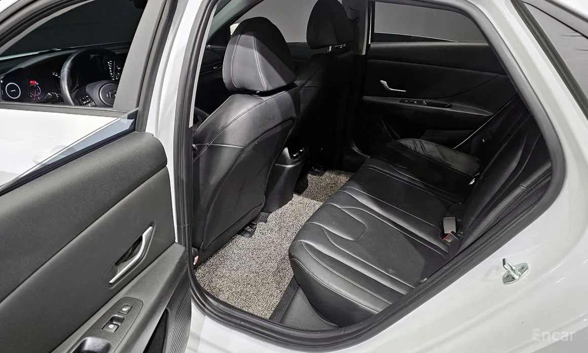 Фото 11 - Hyundai Avante