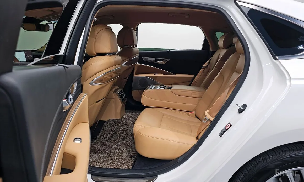 Фото 11 - Kia K9