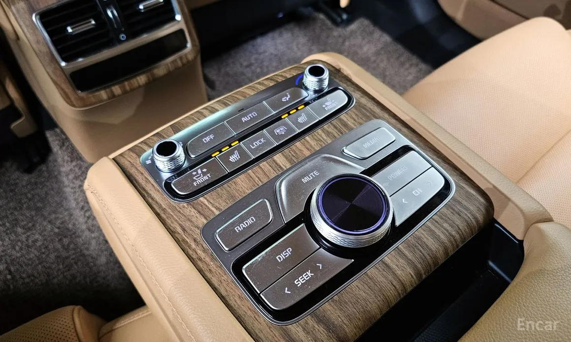 Фото 19 - Kia K9