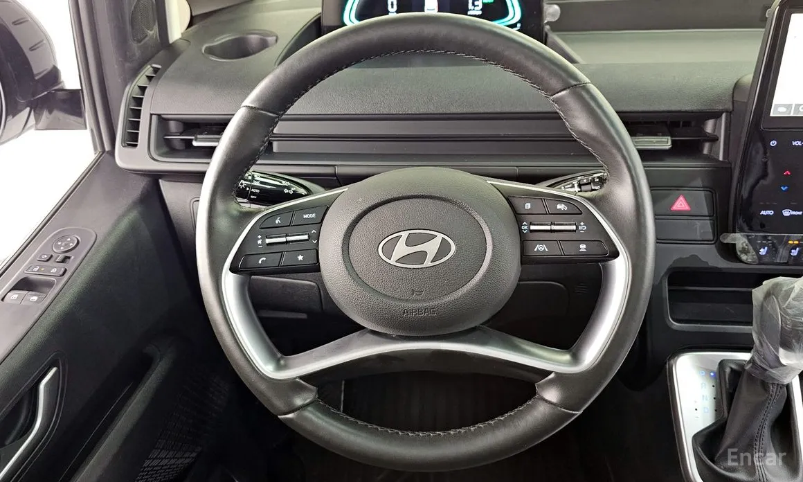 Фото 13 - Hyundai Staria