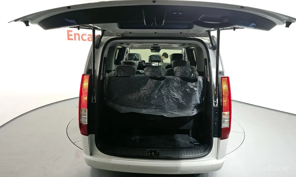 Фото 20 - Hyundai Staria