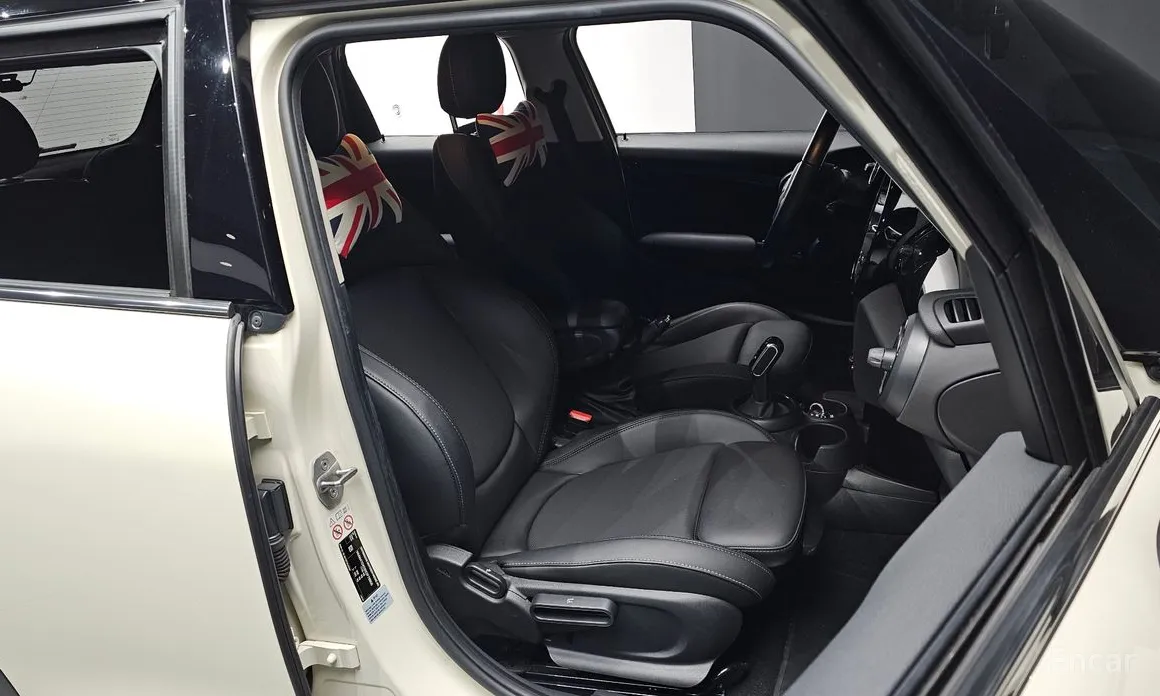 Фото 10 - Mini Cooper