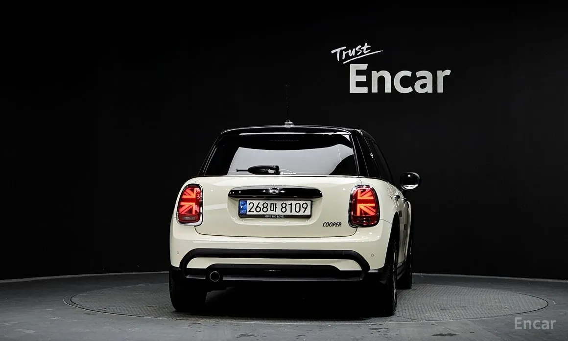 Фото 4 - Mini Cooper