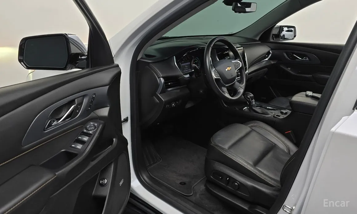 Фото 11 - Chevrolet Traverse