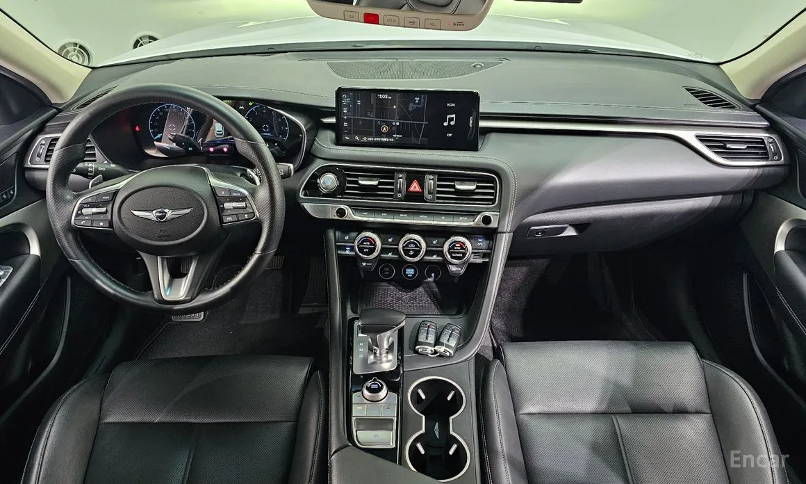 Фото 7 - Genesis G70