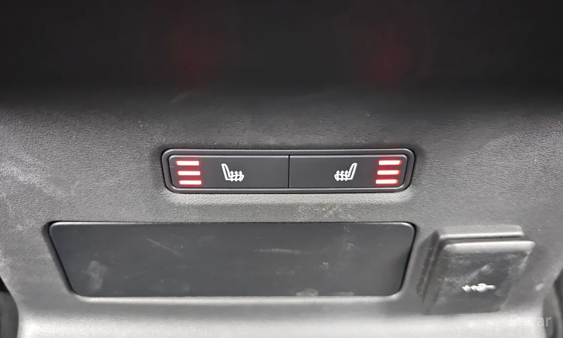 Фото 18 - Land Rover Range Rover Velar