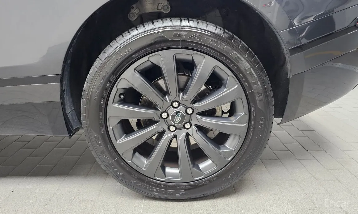 Фото 5 - Land Rover Range Rover Velar