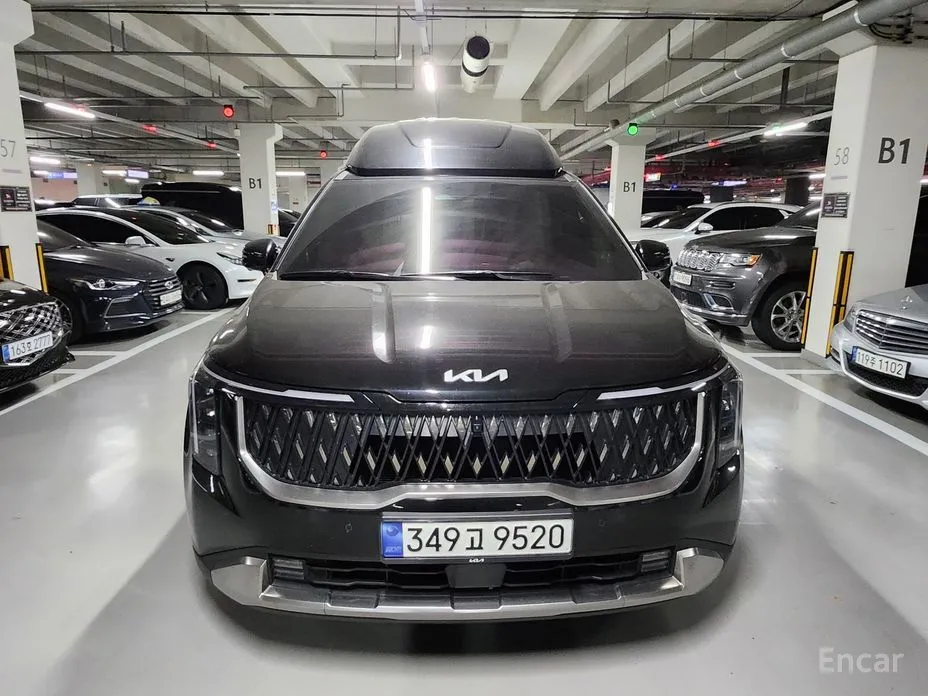 Фото 1 - Kia Carnival