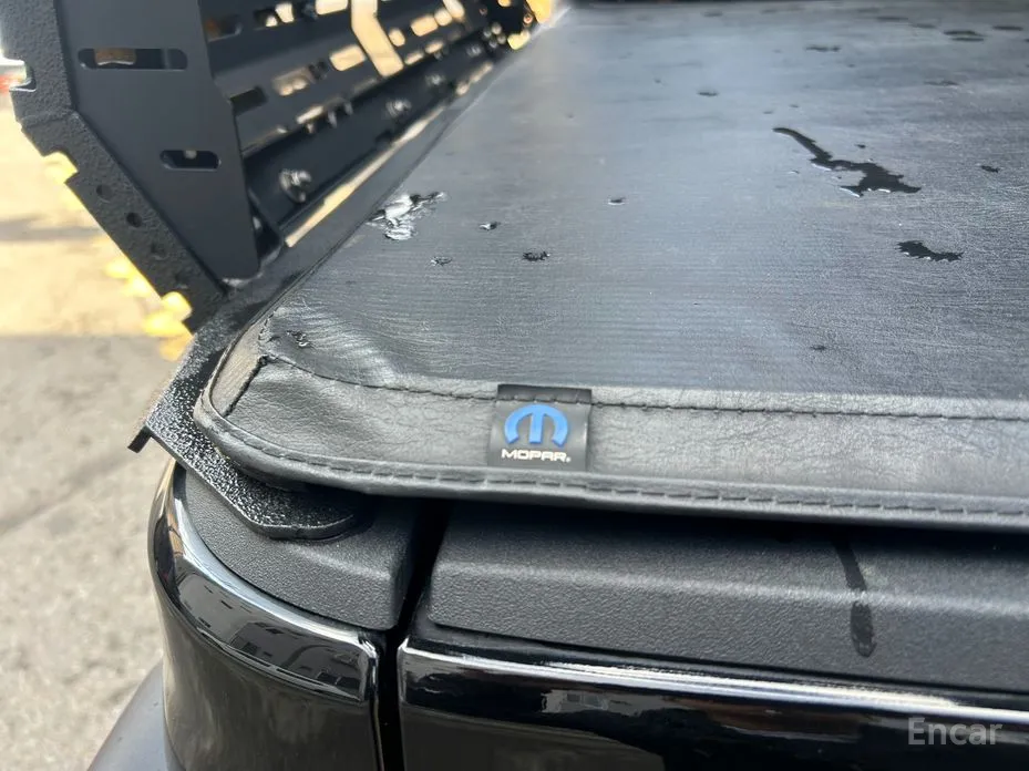 Фото 13 - Jeep Gladiator