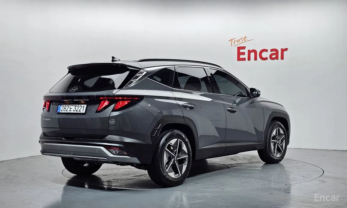 Фото 2 - Hyundai Tucson