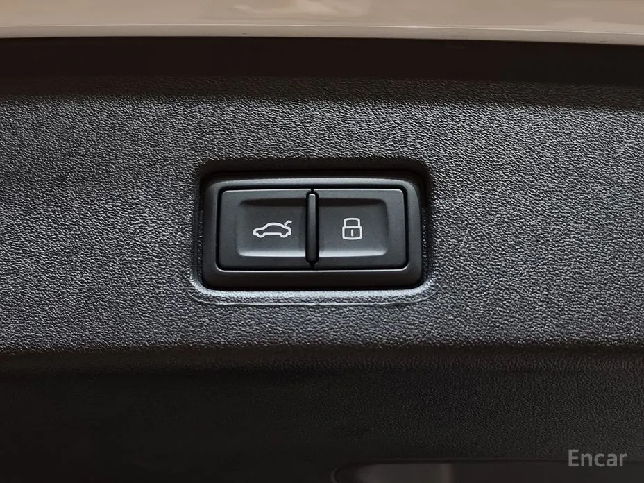 Фото 16 - Audi Q4 e-tron