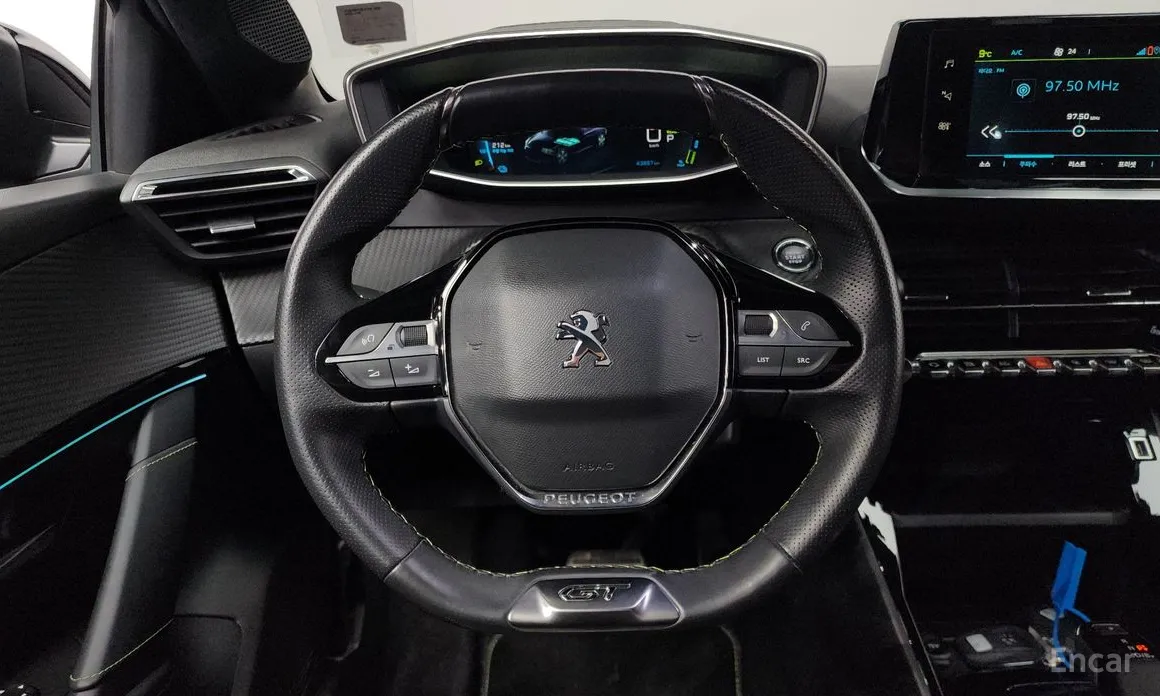 Фото 13 - Peugeot 208