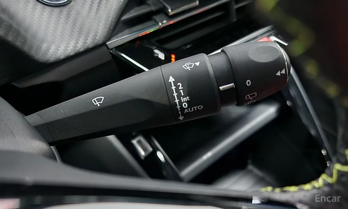 Фото 18 - Peugeot 208