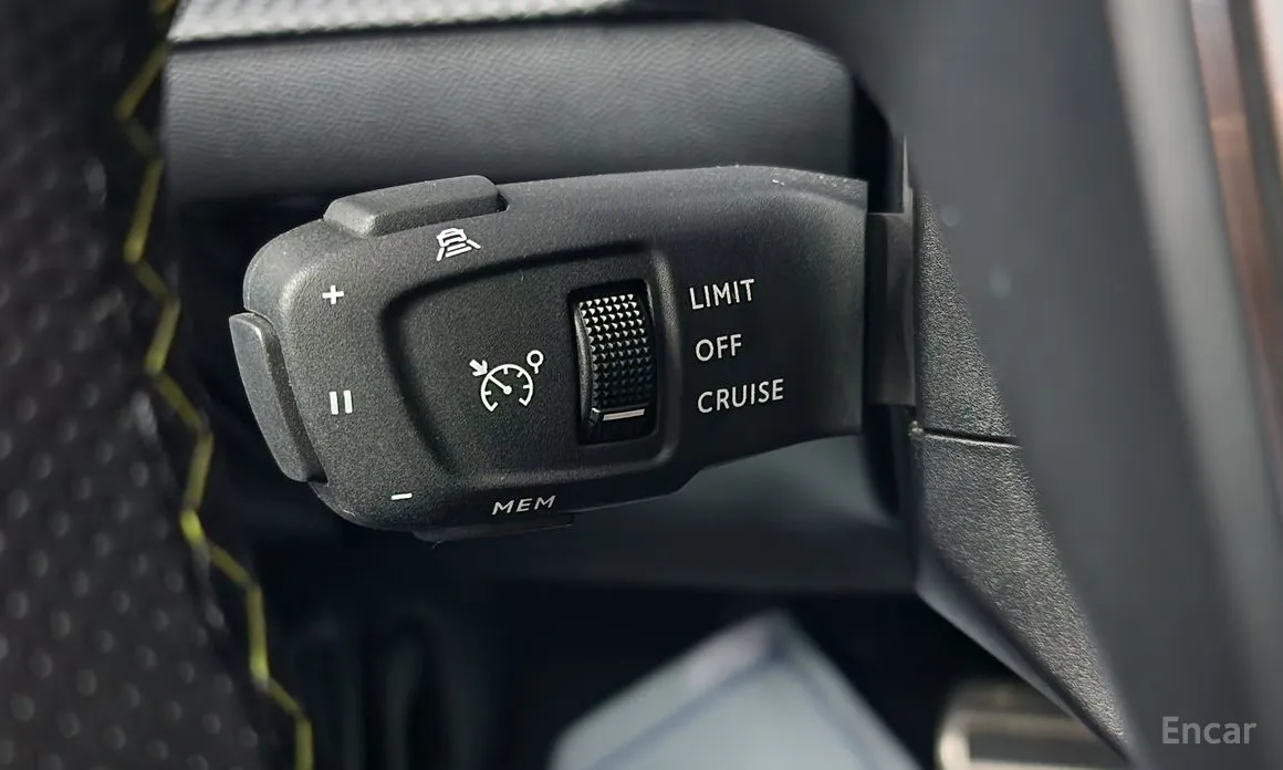 Фото 19 - Peugeot 208