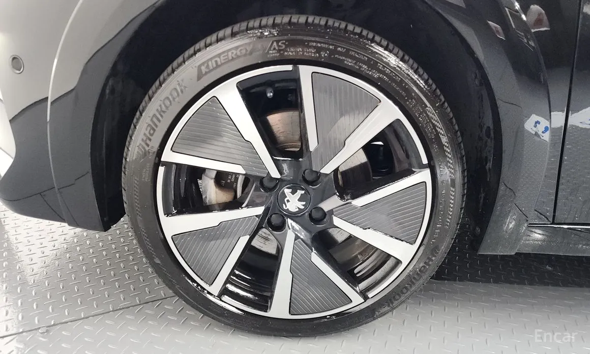 Фото 5 - Peugeot 208