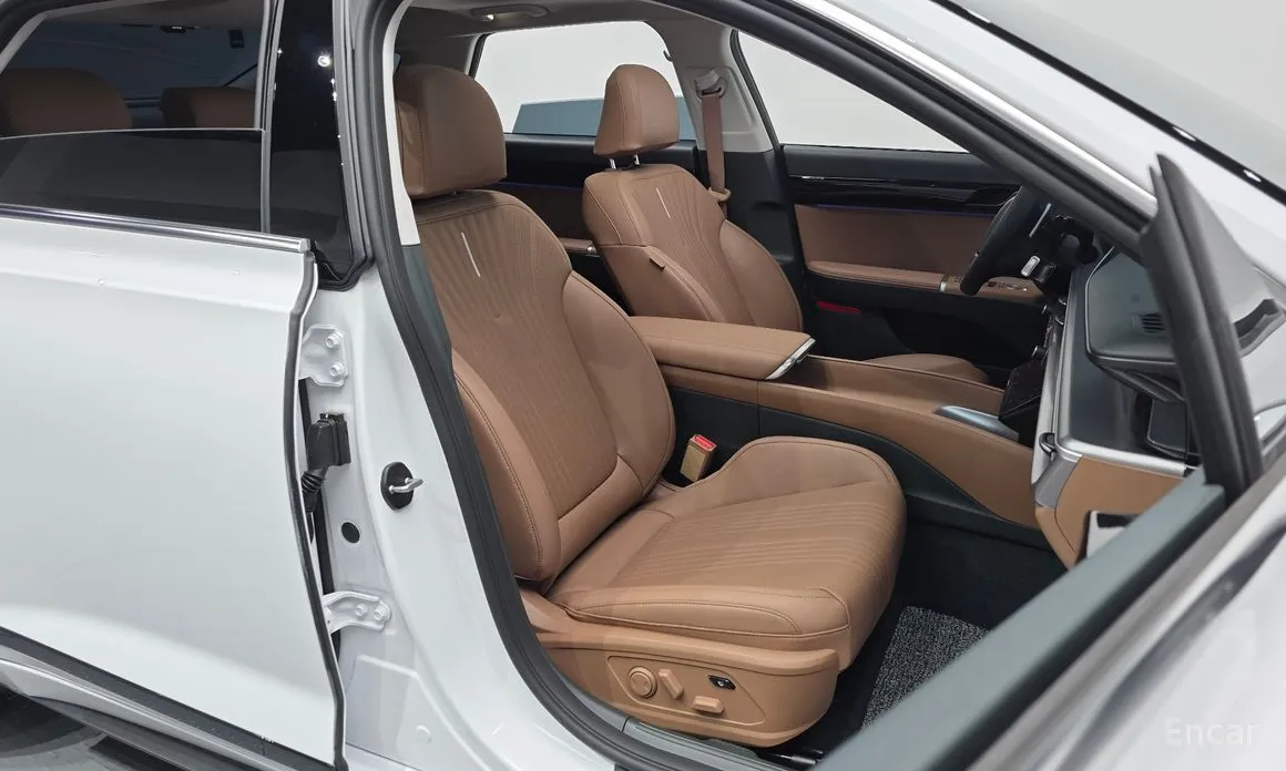 Фото 10 - Hyundai Grandeur