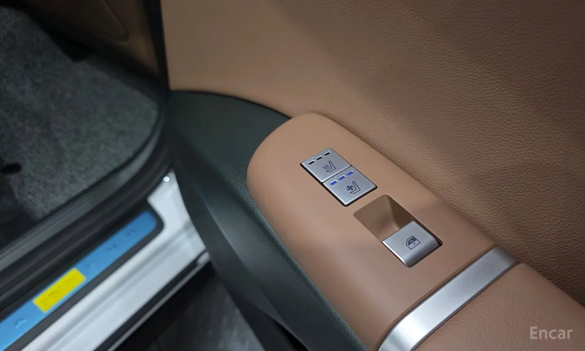 Фото 19 - Hyundai Grandeur