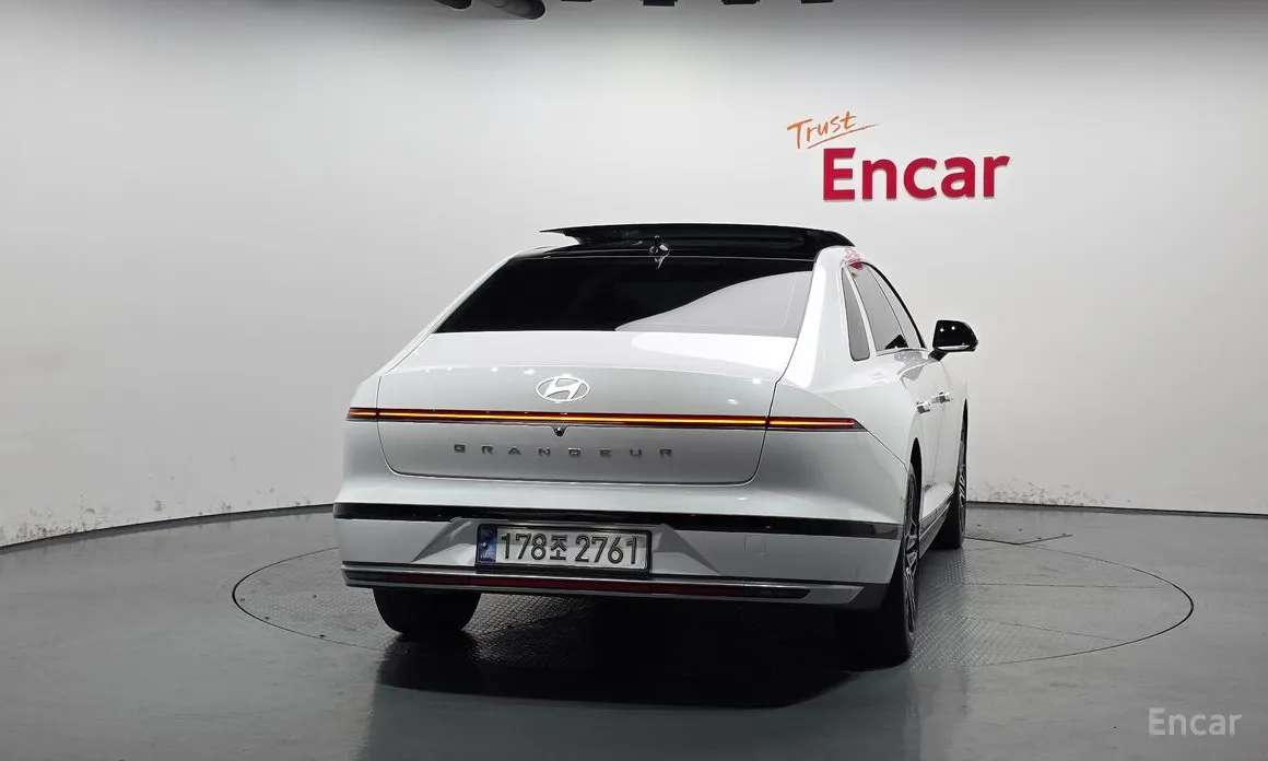 Фото 4 - Hyundai Grandeur