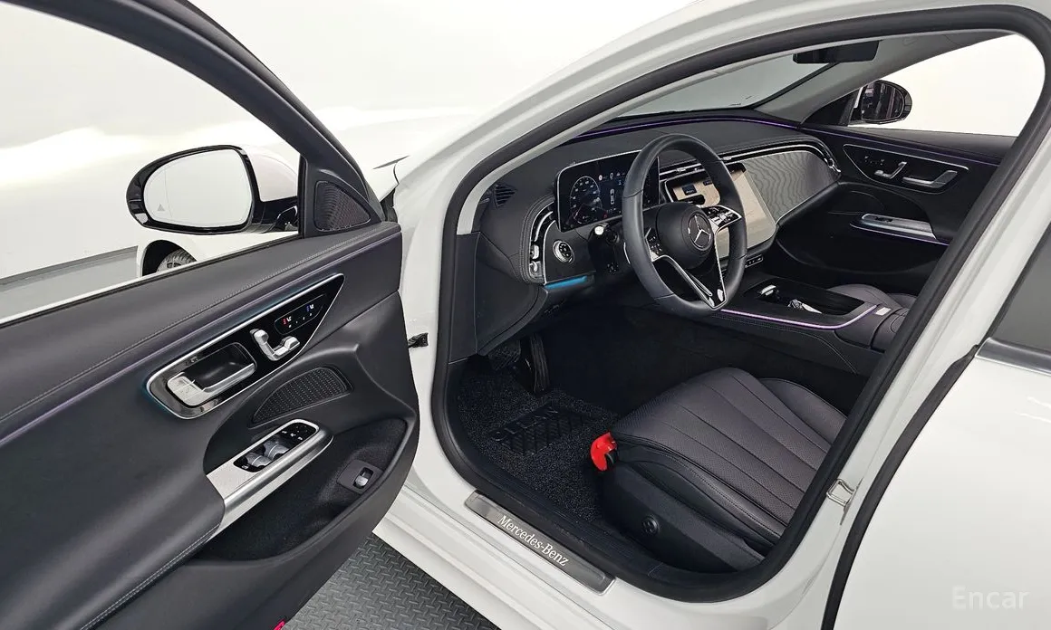 Фото 11 - Mercedes-Benz E-Class