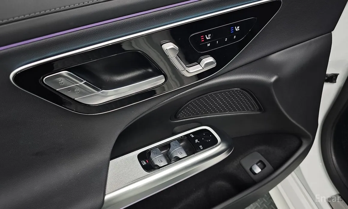 Фото 17 - Mercedes-Benz E-Class