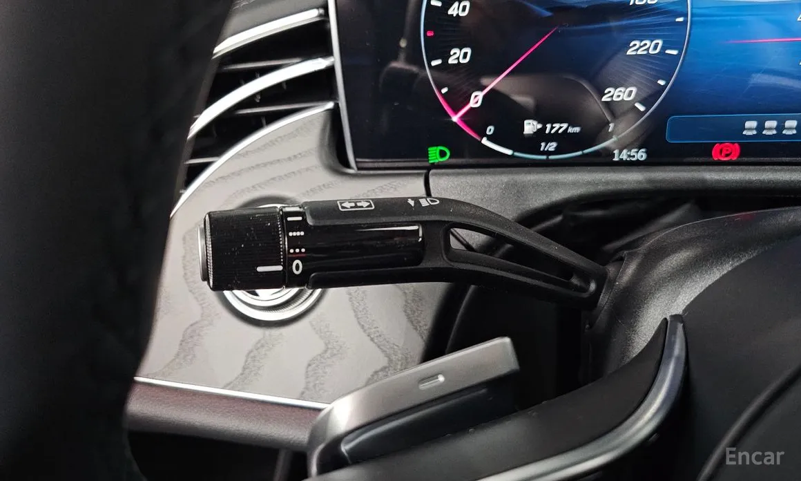 Фото 18 - Mercedes-Benz E-Class