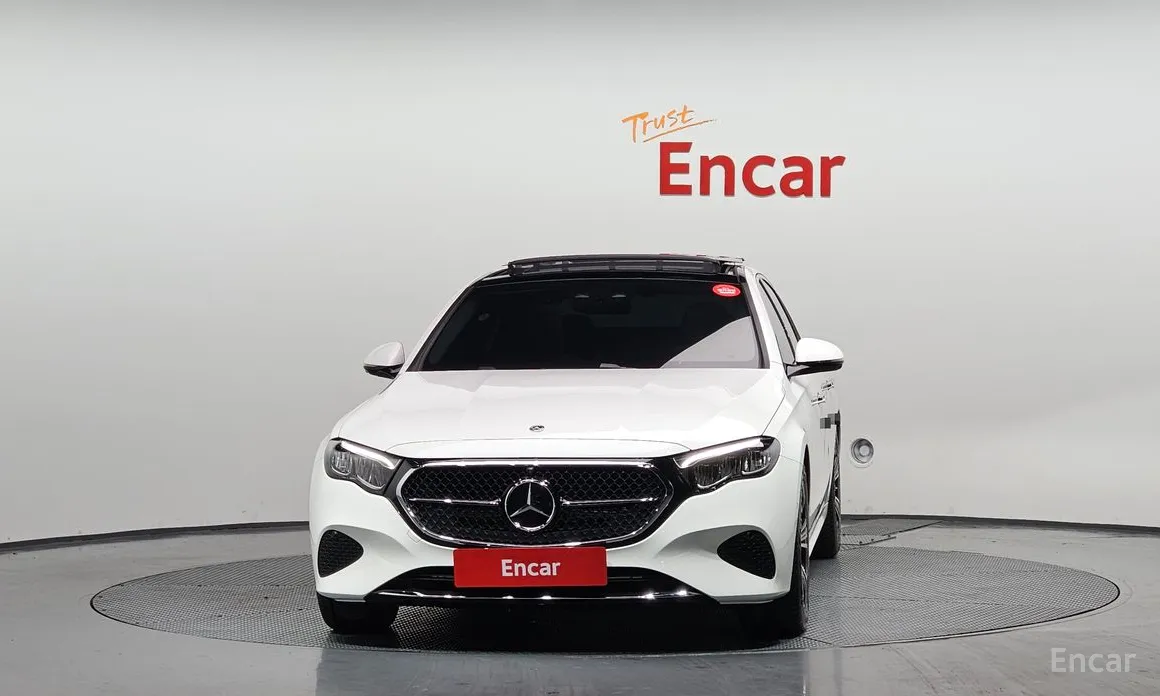 Фото 3 - Mercedes-Benz E-Class