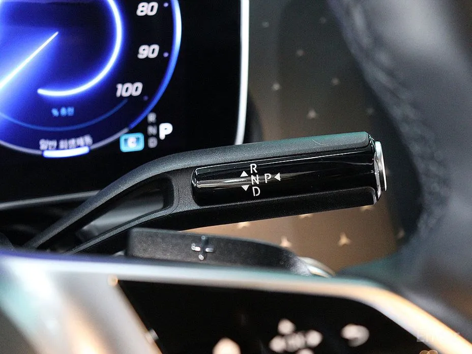 Фото 18 - Mercedes-Benz EQE