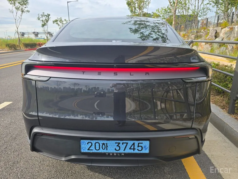 Фото 4 - Tesla Model Y