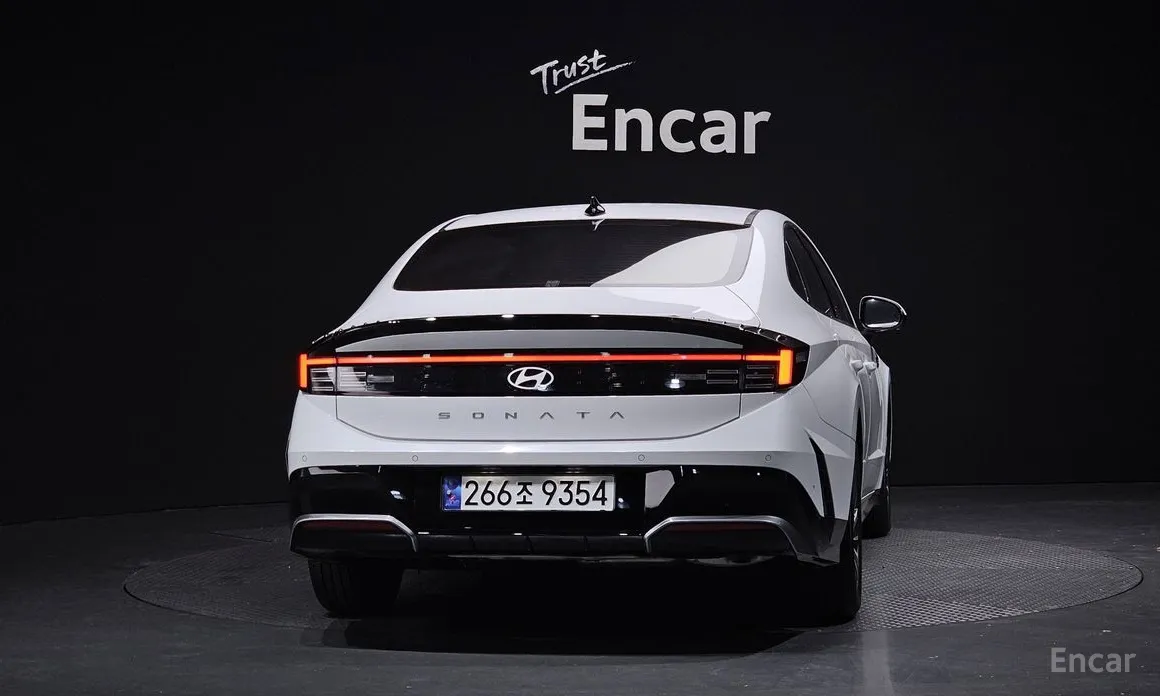 Фото 4 - Hyundai Sonata