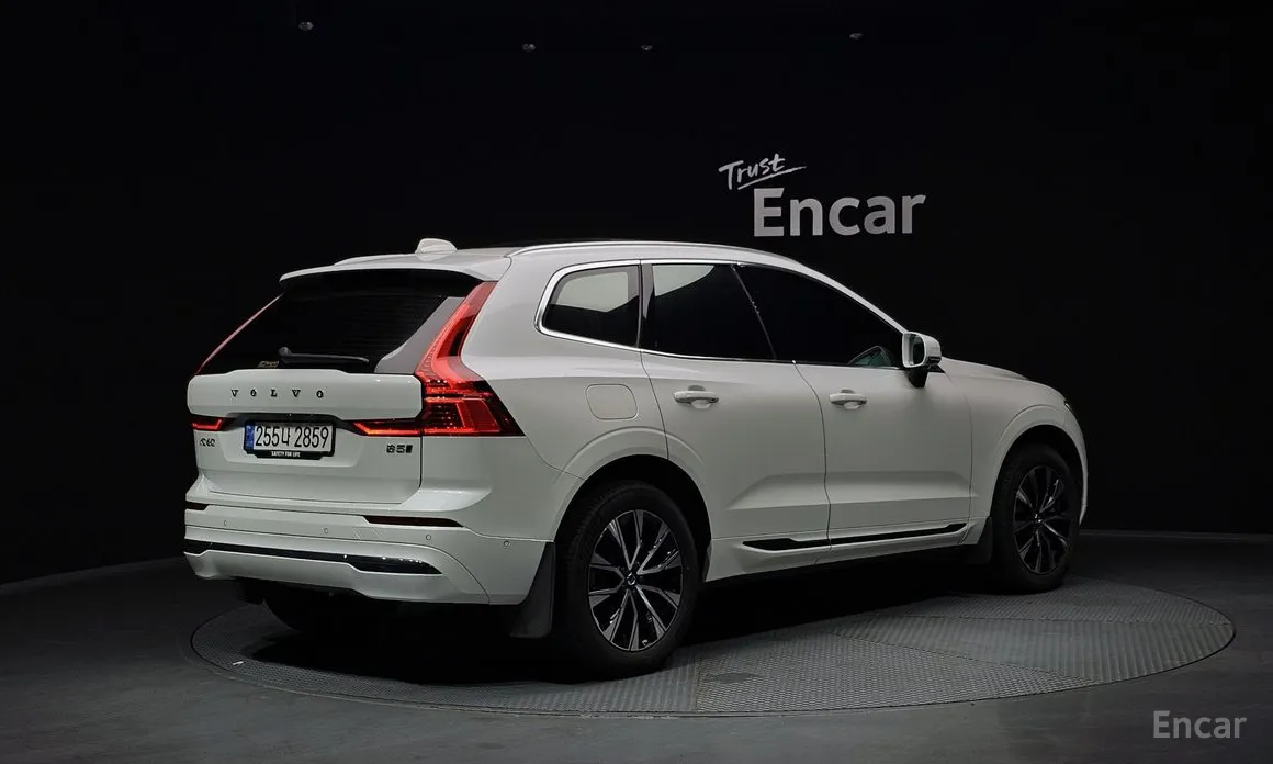 Фото 2 - Volvo XC60